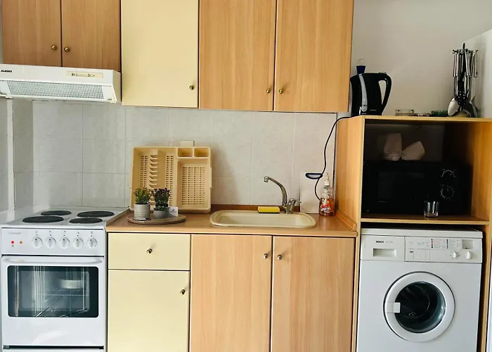 Complex , Delta Hospitality Ofrinion