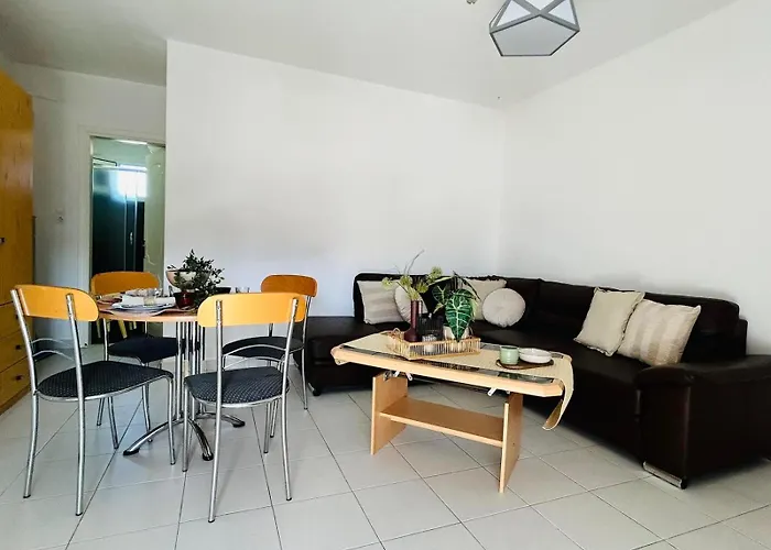 Apartment Complex , Delta Hospitality Ofrinion